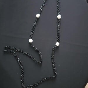 Black/pearl neclace