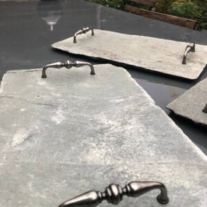 Borrelplanken van leisteen, groot, met leuke handvaten