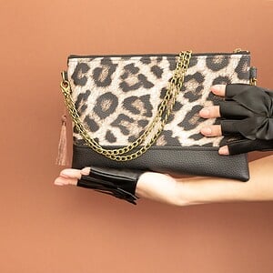 Clutch Cheetah Black