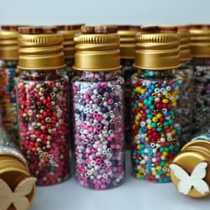 Flesjes met rocailles 2mm (partij 2)