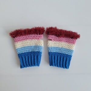 Gehaakte handschoenen - gehaakte vingerloze handschoenen | Blauw, lichtblauw, crème, lichtroze en wijnrood