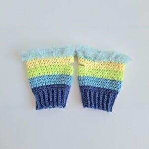 Gehaakte handschoenen - gehaakte vingerloze handschoenen | Donkerblauw, blauw, limoengroen, geel en mintgroen