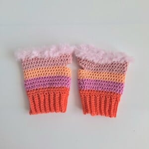 Gehaakte handschoenen - gehaakte vingerloze handschoenen | Koraaloranje, lavendel, perzik en poederroze