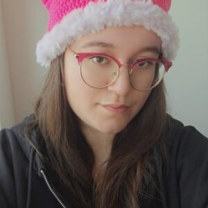 Gehaakte muts met imitatiebont | Neon roze en lila