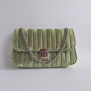 Geweven crossbody tas | Metallic groen en zilver