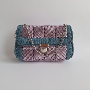 Geweven crossbody tas | Metallic paars en denimblauw