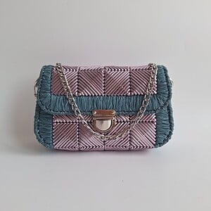 Geweven crossbody tas | Metallic paars en denimblauw