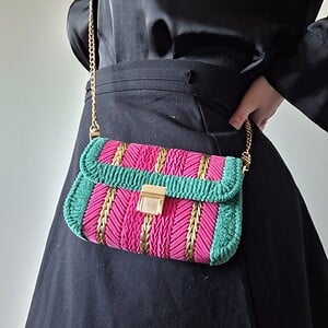 Geweven crossbody tas | Roze, groen en goud