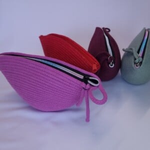 Handgemaakte toilettas van katoenkoord – stijlvol, duurzaam en uniek