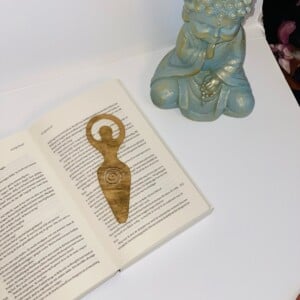 Houten Boekenlegger – “Reading is Magical” | Zon & Sterren | Magisch Cadeau