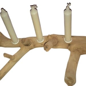 Kandelaar van drijfhout