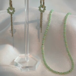 Mint Blossom Stainless Steel Set – Handgemaakte Mintgroene Ketting & Oorbellen