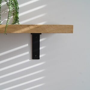 STERKSTAEL Ares Zwart - industriële plankdrager – geschikt voor een plank van 20 to 25 cm – kleur zwart – incl. bevestigingsmateriaal - poedercoating – staal - 1 stuk
