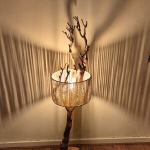 Seringen lamp met lage kap