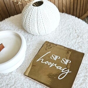 Tegeltje - Sip Sip Hooray