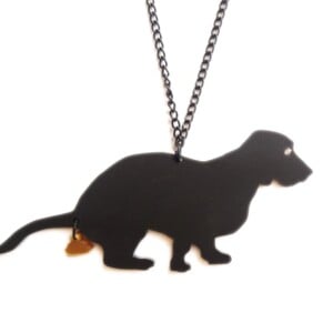 The Golden Turd ketting (ruwharige teckel) zwart