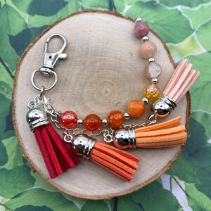 Handgemaakte bag charm met kralen en kwastjes - HZ20085