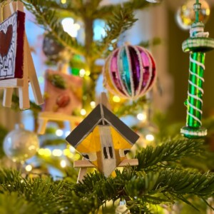 KUNSTBAL - Kubuswoning - Handgeschilderd canvas voor in de kerstboom