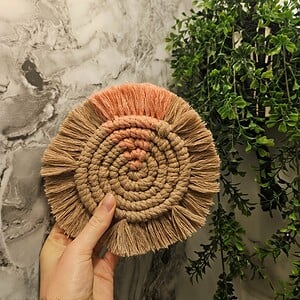 Macramé onderzetter van dik touw