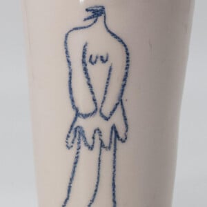 Beker 1, keramiek (gietklei) met onderverfglazuurpotlood tekening, Nicolaas Maathuis (NIC-O)