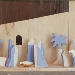 Design kerststal keramiek. Genummerd en gesigneerd in ovp. Nicolaas Maathuis (NIC-O)