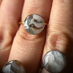Faux steen ring (3 varianten) verstelbaar