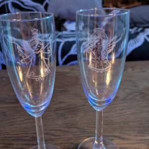 Handgegraveerde champagneglazen engeltjes – set van 2 dunne flûtes, ideaal kerstcadeau