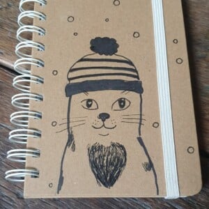 handgemaakt dagboek notitieboekje, kat met muts, met originele kattentekening (geen print)
