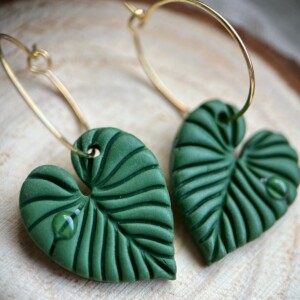 Handgemaakte blad oorbellen met hoepel