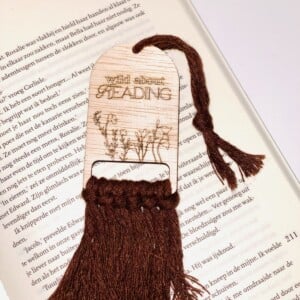 Handgemaakte Houten Bladwijzer met Macramé Touw | Crafted Creations