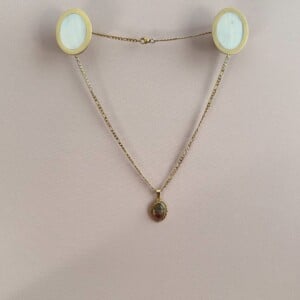 Ketting met cabochon met Fluoriet