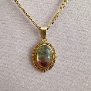 Ketting met cabochon met Fluoriet