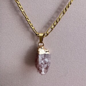 Ketting met edelsteen Aardbeienkwarts