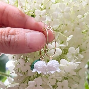Micro Gehaakte Lelietje-van-dalen Oorbellen Hoops