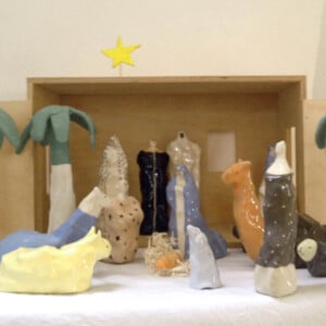Moderne kerststal keramiek. Genummerd en gesigneerd. Nicolaas Maathuis (NIC-O)