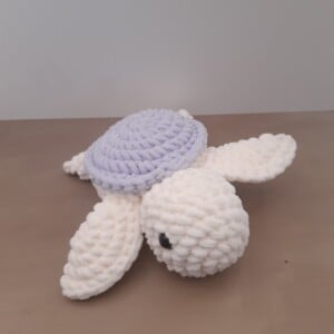 Sea turtle-Schildpad Knuffel- Gehaakte in fijne chenille garen
