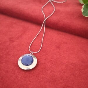 Zilveren ketting met unieke vintage hanger | 1960s