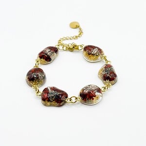 Armband met Steenvormige Hangers Gevuld met Echte Bloemen uit Scheveningen (The Final Chapter)