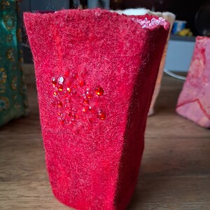 De 'Ruby Glow' – Vurig Rood met Subtiele Sparkle
