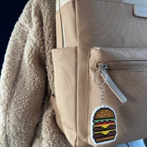 Geborduurde hamburger sleutelhanger