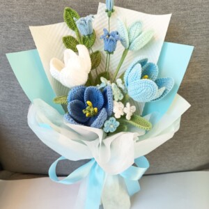 Handgemaakte gehaakte bloemboeketten 3