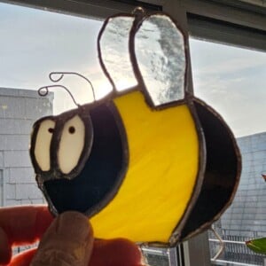 Honeybee glas in lood/ tiffany. Uniek