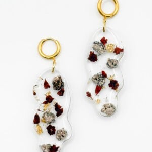 Leuke Organische Vorm Oorbellen met Echte Bloemen uit Scheveningen (The Final Chapter)