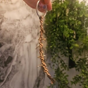 Sleutelhanger met bijen bedels