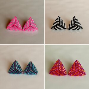 Handgemaakte kleurrijke driehoek oorbellen met strepen – Sparkling Studs