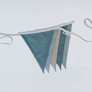 Vlaggenlijn Sandy Ocean | Blauw / Turquoise / Beige / Neutraal / Aarde tinten slinger met driehoek vlaggetjes gemaakt van stof