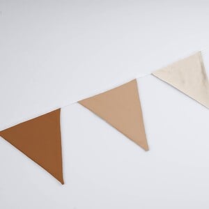 Vlaggenlijn Vintage Brown | Bruin / Beige / Neutraal / Aarde tinten slinger met driehoek vlaggetjes gemaakt van stof