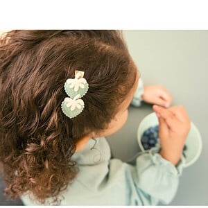 Alligator clip met aardbeien