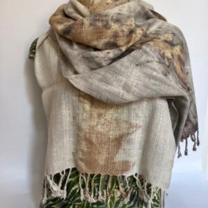 Eri zijden sjaal amberblad print