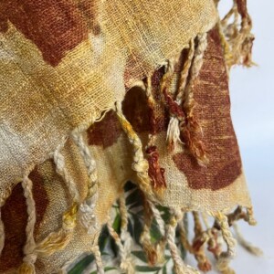 Eri zijden sjaal met uienschil print